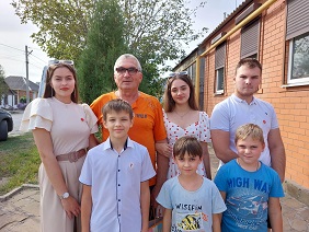Поздравление учителей-пенсионеров с Днём Учителя 2023